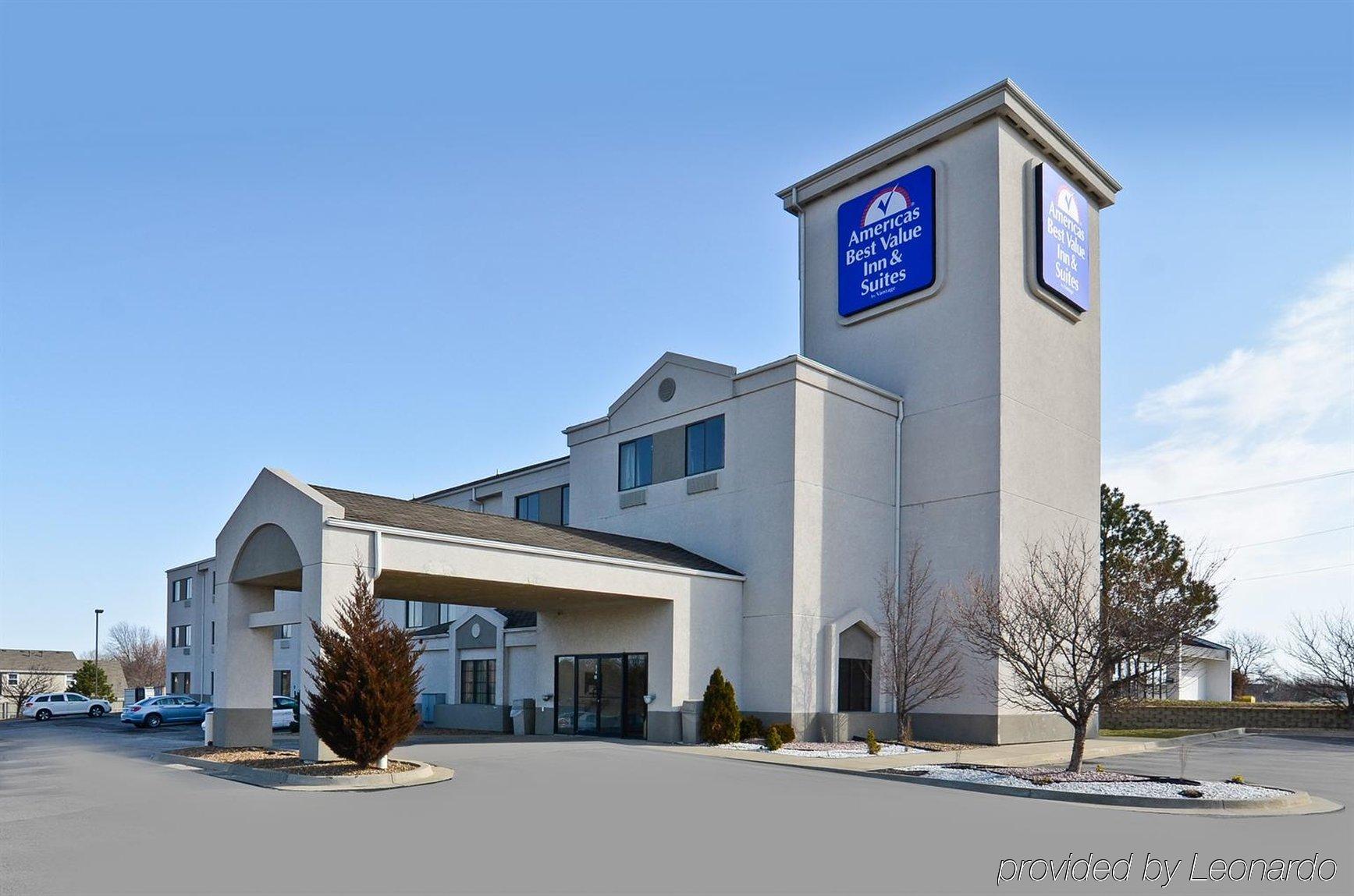 Americas Best Value Inn And Suites Lee'S Summit-Kansas City Bagian luar foto