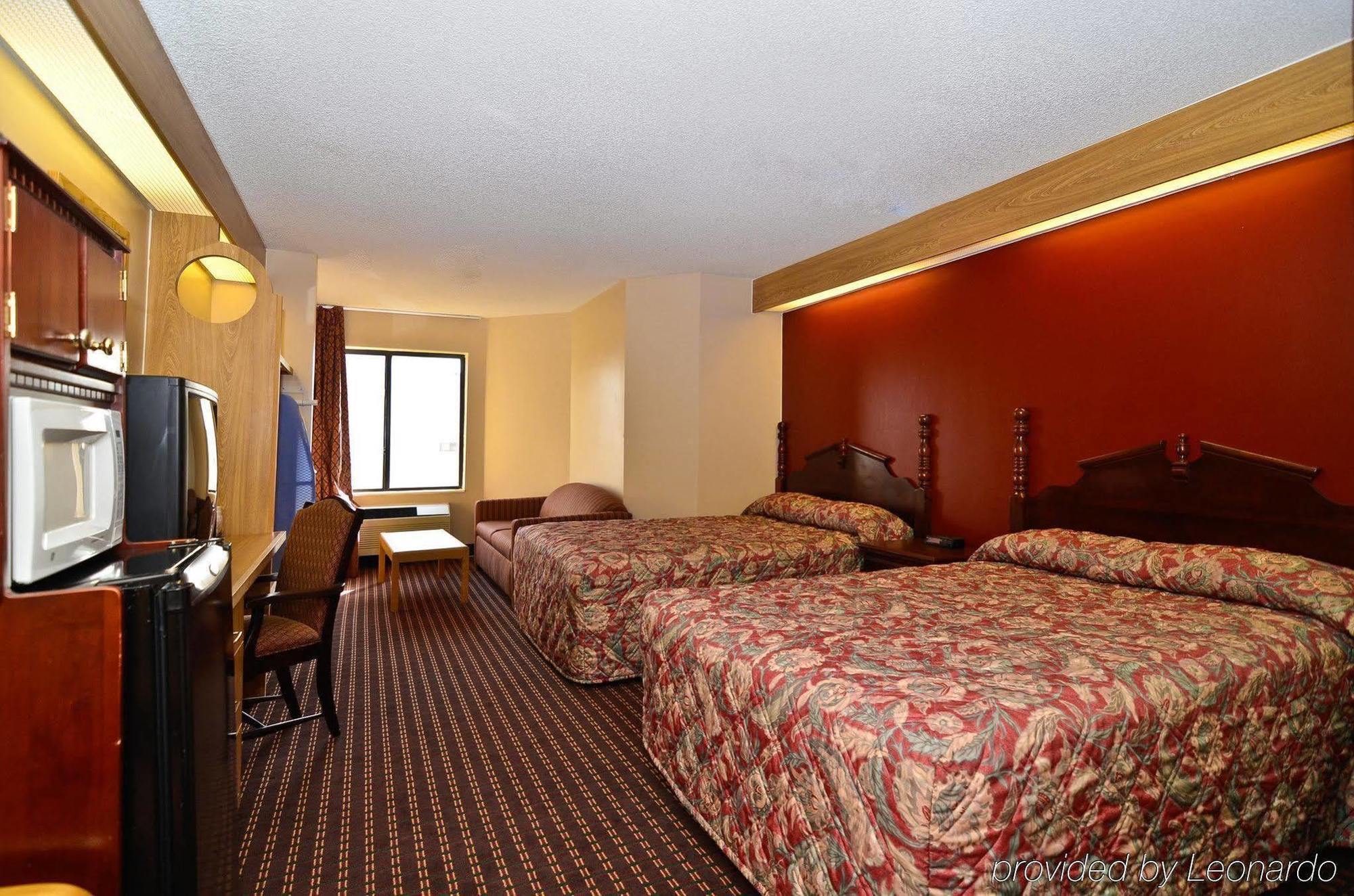 Americas Best Value Inn And Suites Lee'S Summit-Kansas City Bagian luar foto