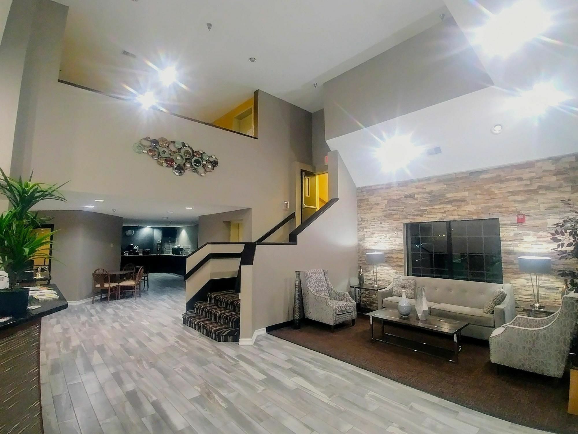 Americas Best Value Inn And Suites Lee'S Summit-Kansas City Bagian luar foto