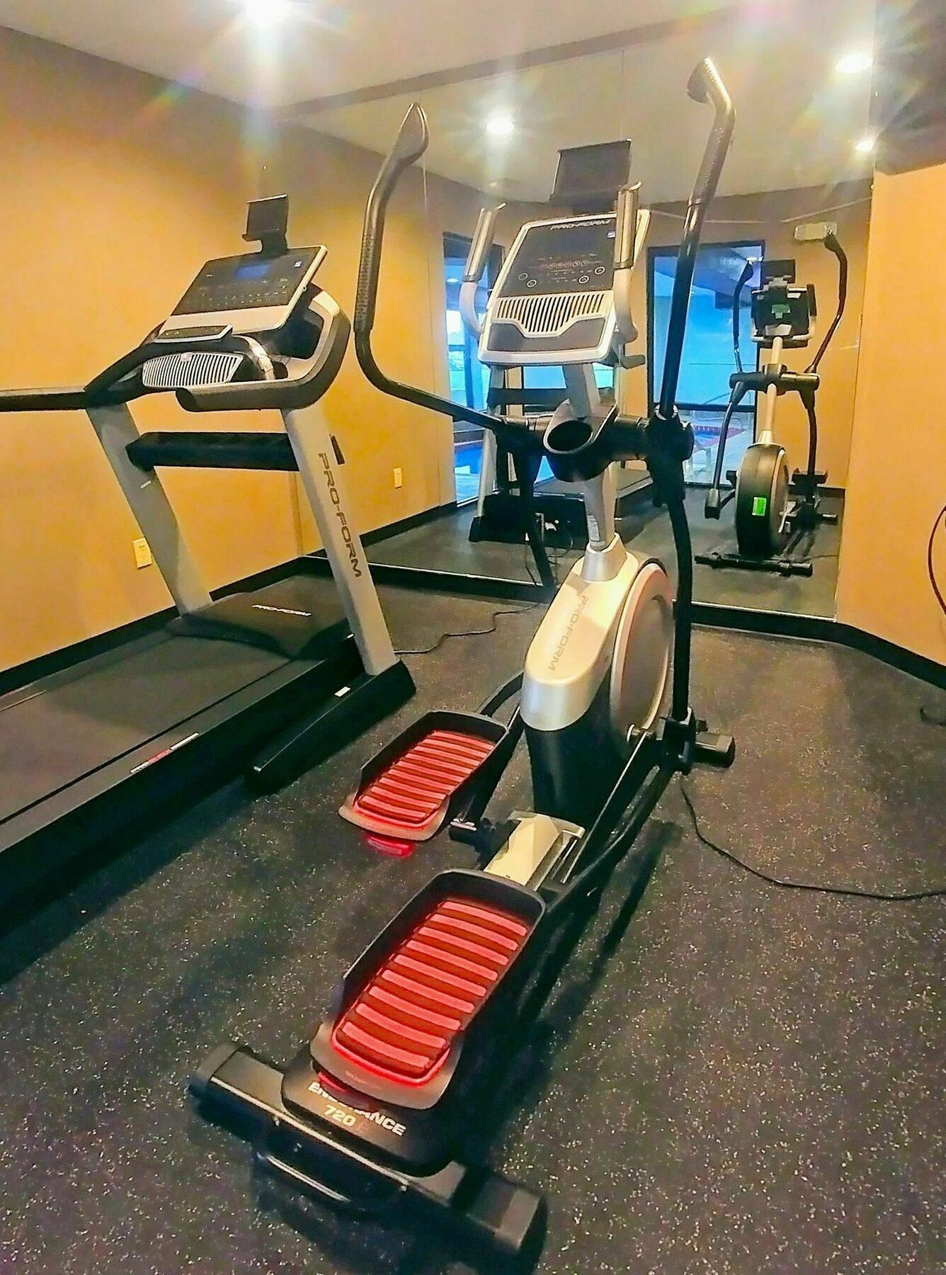Americas Best Value Inn And Suites Lee'S Summit-Kansas City Bagian luar foto